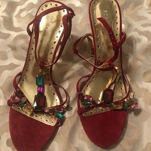 NEW Marron swead BCBG heels 👠